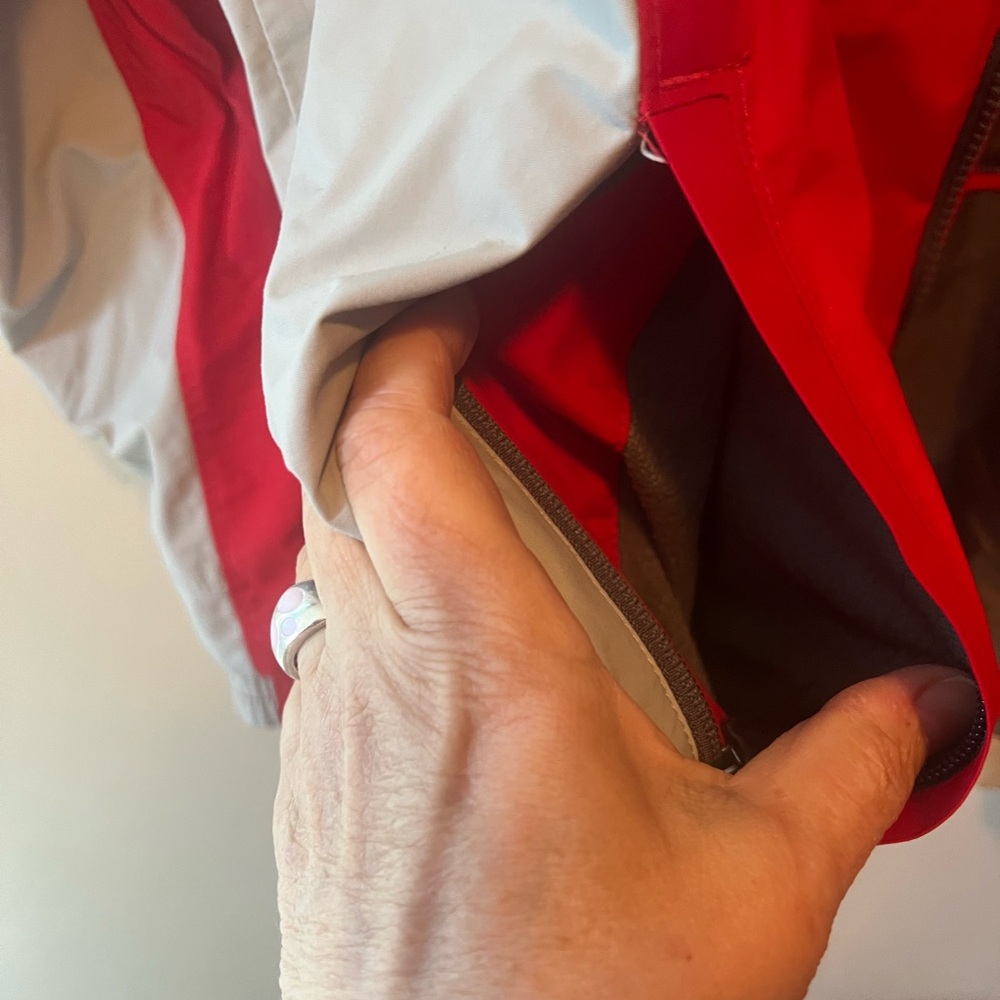 Columbia Men’s XL interchange Omni tech lined windbreaker. Grey and red. Zip up - Picture 12 of 15